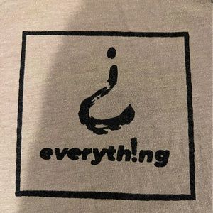 ¿ everyth!ng t shirt L